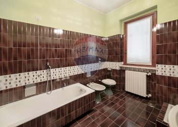 Bagno - Villa MARIANI MONSIGNOR ANGELO
 
4, Vidigulfo - foto 41