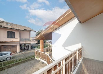 Balcone - Villa MARIANI MONSIGNOR ANGELO
 
4, Vidigulfo - foto 51