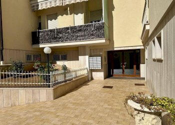 Foto 17 - Trilocale Via Caduti di Via Fani
 
2, L'Aquila - foto 17