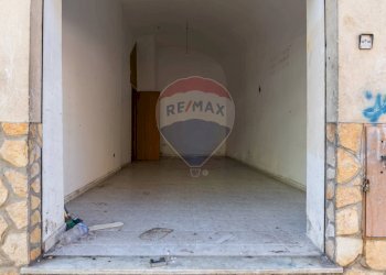 Stanza vuota - Locale Commerciale via ignazio lanza di trabia
 
43, Bagheria - foto 2