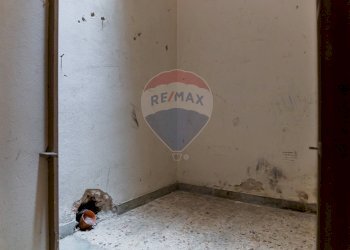 Stanza vuota - Locale Commerciale via ignazio lanza di trabia
 
43, Bagheria - foto 9