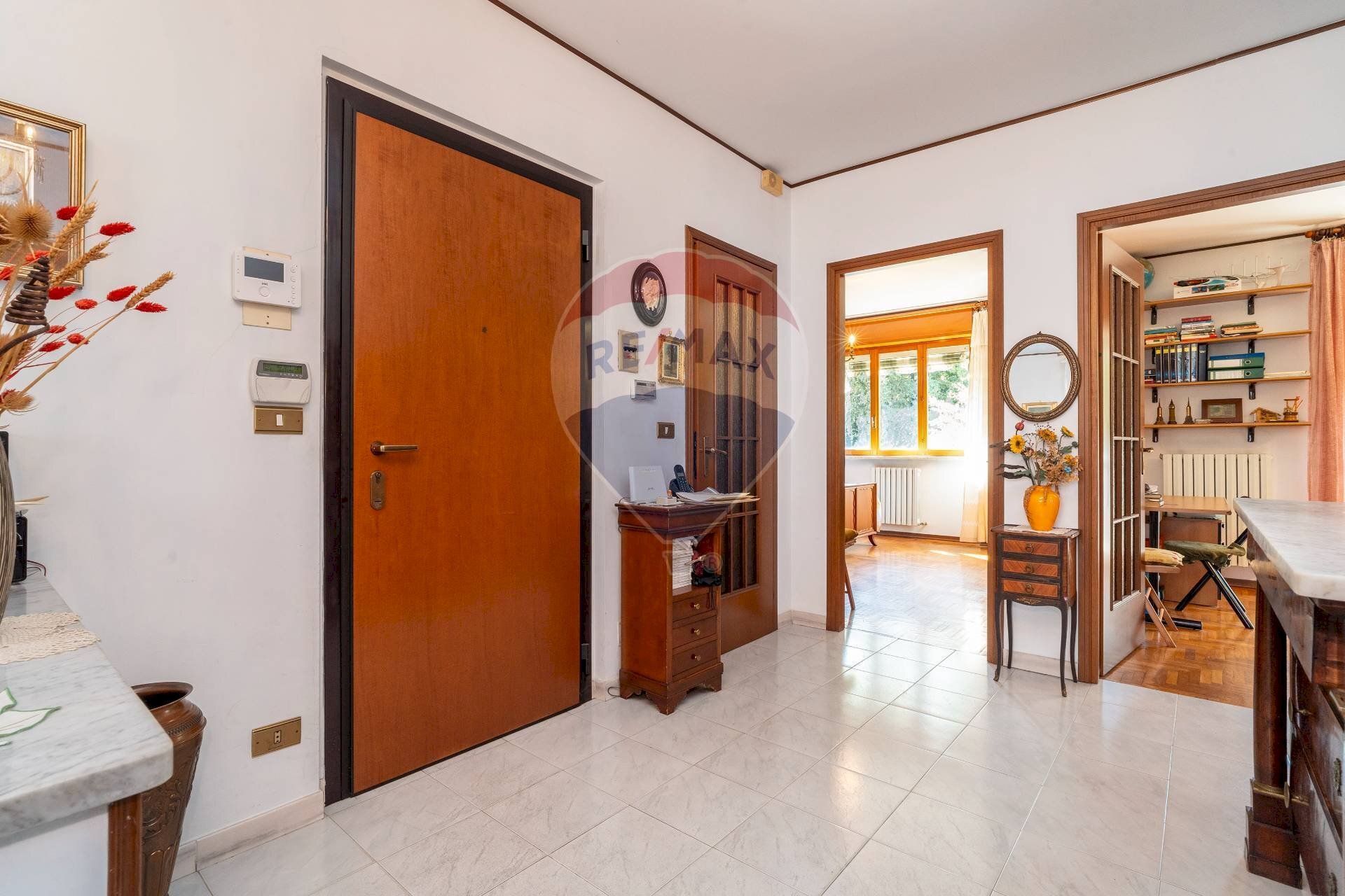 Hall / corridoio - Four-room apartment via Amati
 
137, Venaria Reale - photo 3