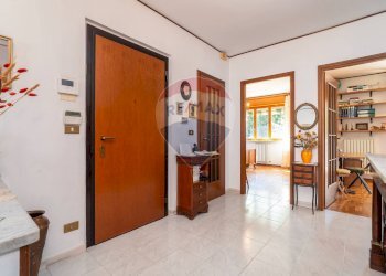 Hall / corridoio - Quadrilocale via Amati
 
137, Venaria Reale - foto 3