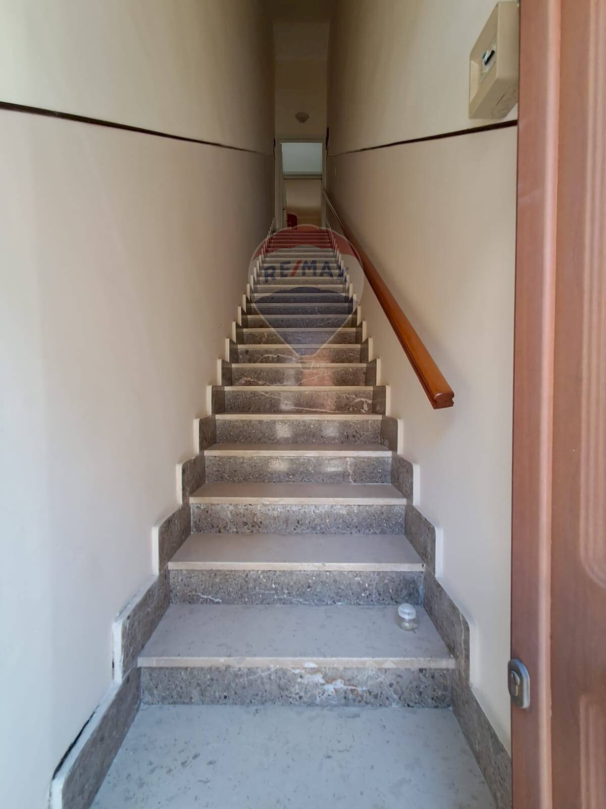 Scale - Casa indipendente Via Trento
 
45, Latiano - foto 2