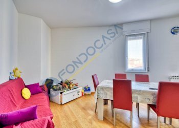 Foto 4 - Quadrilocale VIA TOSCANA
 
2, Limbiate - foto 4