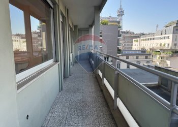 Balcone - Bilocale Via Trebazio
 
1, Milano - foto 21