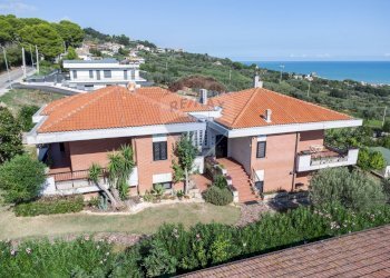 Casa all\'aperto - Villa contrada san silvestro
 
4, Silvi - foto 5