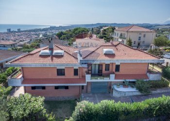 Casa all\'aperto - Villa contrada san silvestro
 
4, Silvi - foto 12