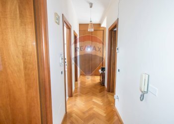 Hall / corridoio - Villa contrada san silvestro
 
4, Silvi - foto 96