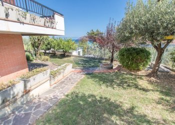 Giardino - Villa contrada san silvestro
 
4, Silvi - foto 105