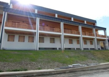 Negozio frazione Pila, Gressan - foto 2