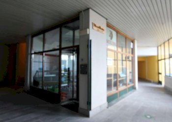 Negozio frazione Pila, Gressan - foto 4