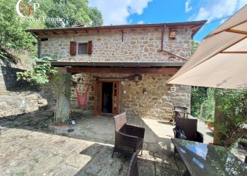 Foto 3 - Rustico via del Masso
 
2, Londa - foto 3