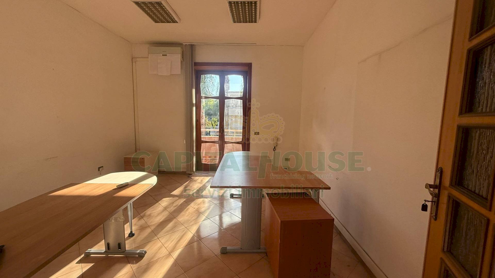 Foto 2 - Office Scisciano, Scisciano - photo 2