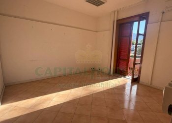 Foto 3 - Office Scisciano, Scisciano - photo 3