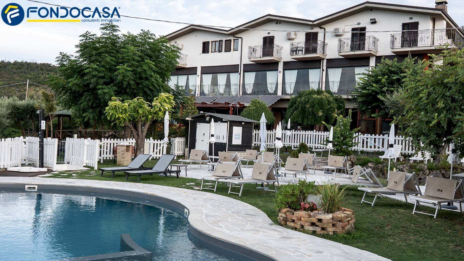 Foto 1 - Commercial Activity Contrada della fonte
 
11, Controguerra - photo 1