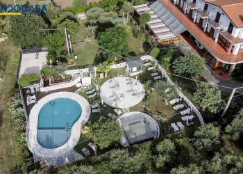 Foto 21 - Attività Commerciale Contrada della fonte
 
11, Controguerra - foto 21