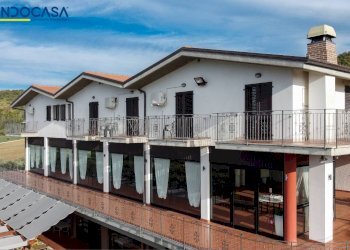 Foto 6 - Attività Commerciale Contrada della fonte
 
11, Controguerra - foto 6