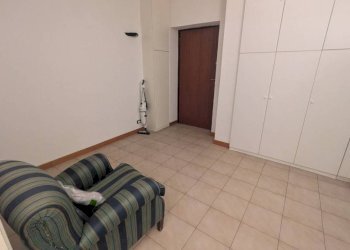 Ingresso - Trilocale via Calzolerie, 1, Bologna (zona Centro Storico) - foto 4