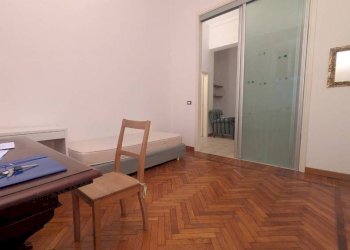 Camera da letto - Trilocale via Calzolerie, 1, Bologna (zona Centro Storico) - foto 11