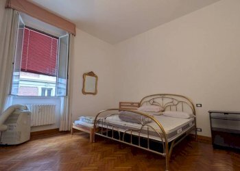 Camera da letto - Trilocale via Calzolerie, 1, Bologna (zona Centro Storico) - foto 12