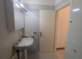 Bagno - Trilocale via Calzolerie, 1, Bologna (zona Centro Storico) - foto 19