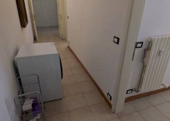 Corridoio - Trilocale via Calzolerie, 1, Bologna (zona Centro Storico) - foto 23