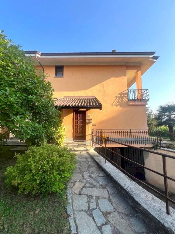 Facciata - Villa frazione Madonna Delle Grazie, Cuneo - foto 3