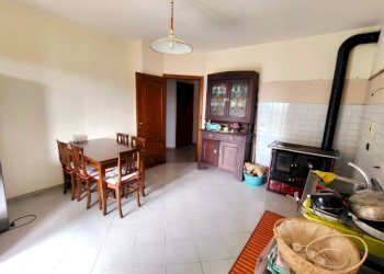 Cucina - Villa frazione Madonna Delle Grazie, Cuneo - foto 10