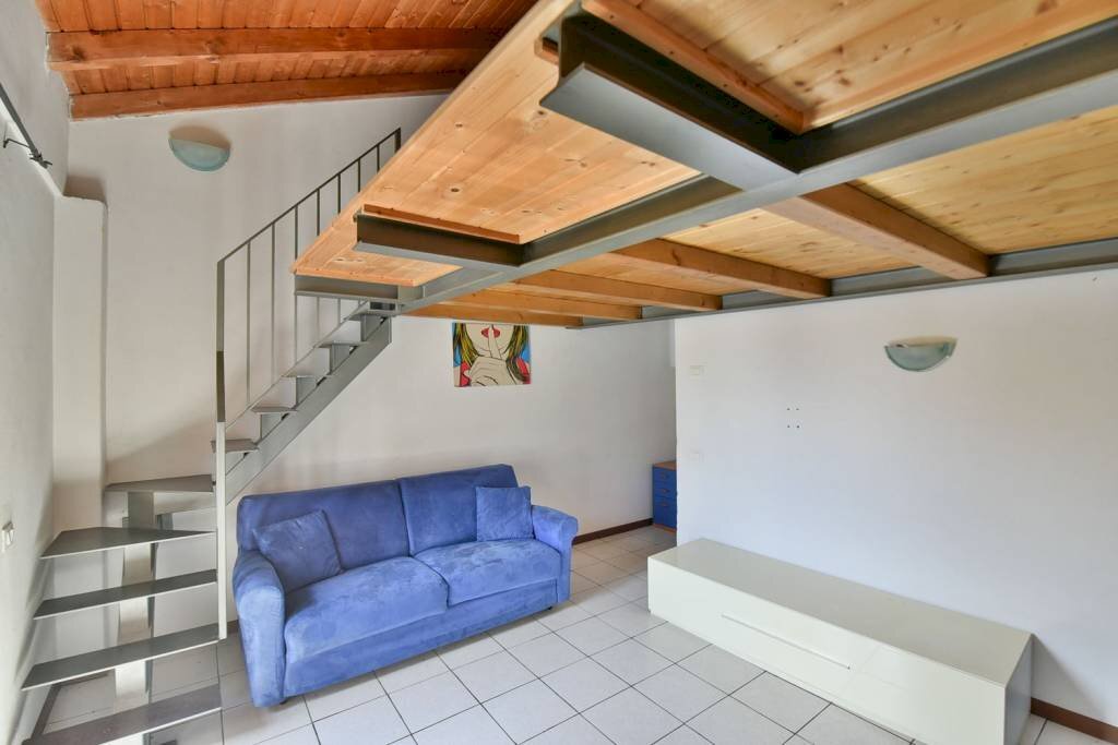 Salone - One-room apartment via Montebello, 32, Mariano Comense - photo 2