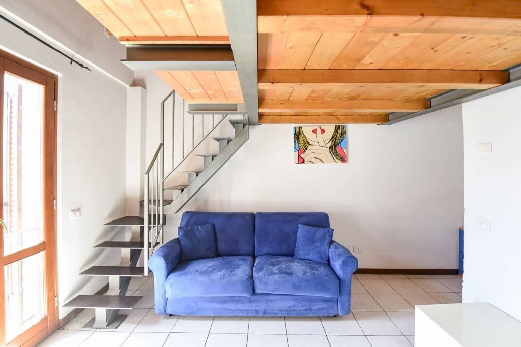 Salone - One-room apartment via Montebello, 32, Mariano Comense - photo 3