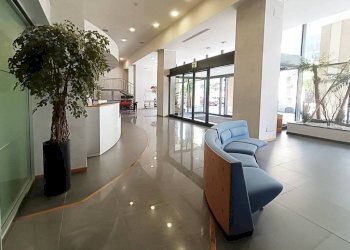 Interno non residenziale - Ufficio via Alberto Falck, Sesto San Giovanni - foto 3