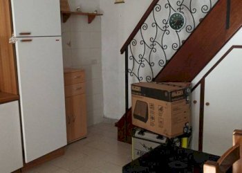 Cucina - Casa indipendente via Castagnola di Sotto, Massa - foto 3