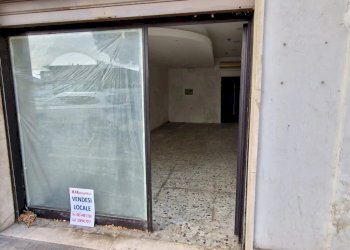 Locale Commerciale Corso Umberto I, n., Montesilvano - foto 1