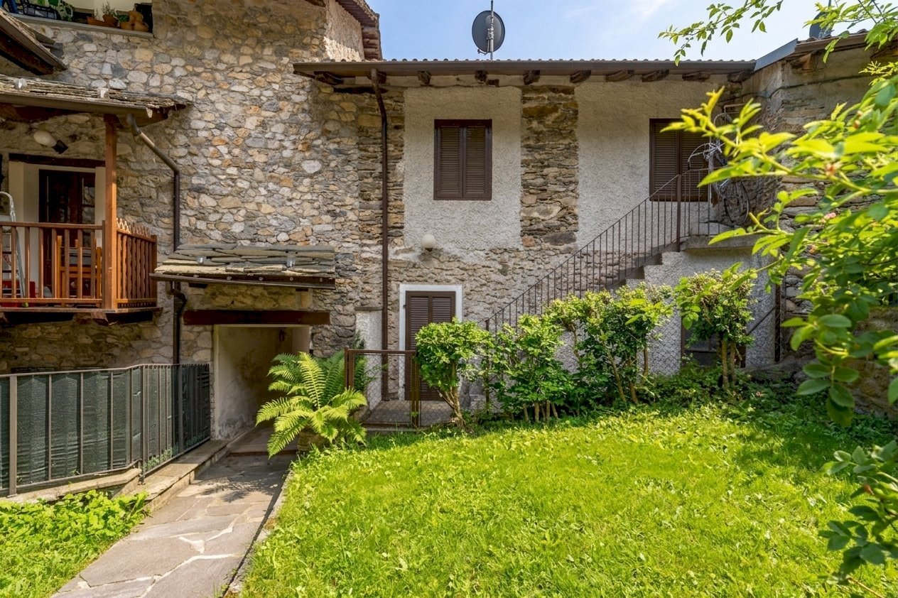 Semi-detached house via Giacomo Matteotti, Snc, Pradleves - photo 1