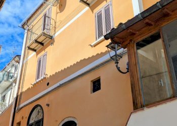 Casa indipendente via annunziata, 4, Roccamandolfi - foto 1