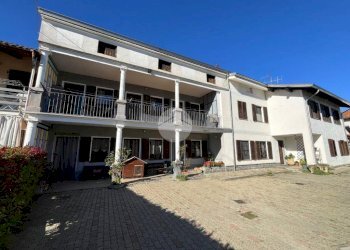 Villa Trifamiliare Via casale, Ivrea - foto 1