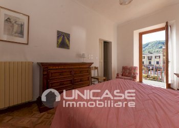 Camera da letto - Trilocale Corso A. Gramsci, 18, Torre Pellice - foto 11