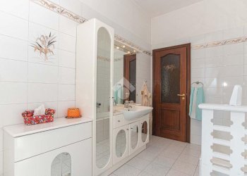 Semi-detached house Via san pietro, Ciriè - photo 17