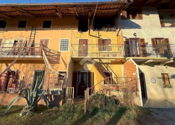 Casa indipendente Strada Ghiaro Superiore, Castellamonte - foto 4