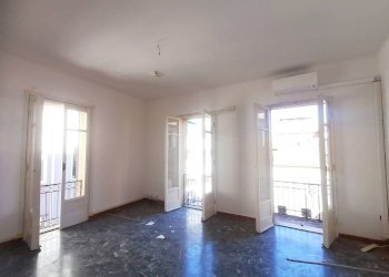 Ufficio Piazza Marco Minghetti, 3, Bologna (zona Centro Storico) - foto 4