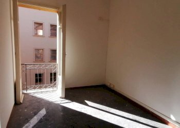 Ufficio Piazza Marco Minghetti, 3, Bologna (zona Centro Storico) - foto 13