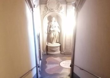 Ufficio Piazza Marco Minghetti, 3, Bologna (zona Centro Storico) - foto 19