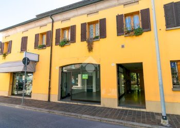 Shop via ravegnana, Forlì - photo 2