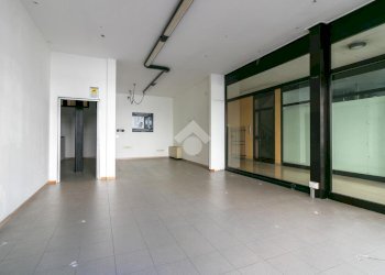 Shop via ravegnana, Forlì - photo 7