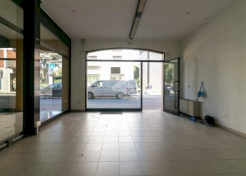 Shop via ravegnana, Forlì - photo 19