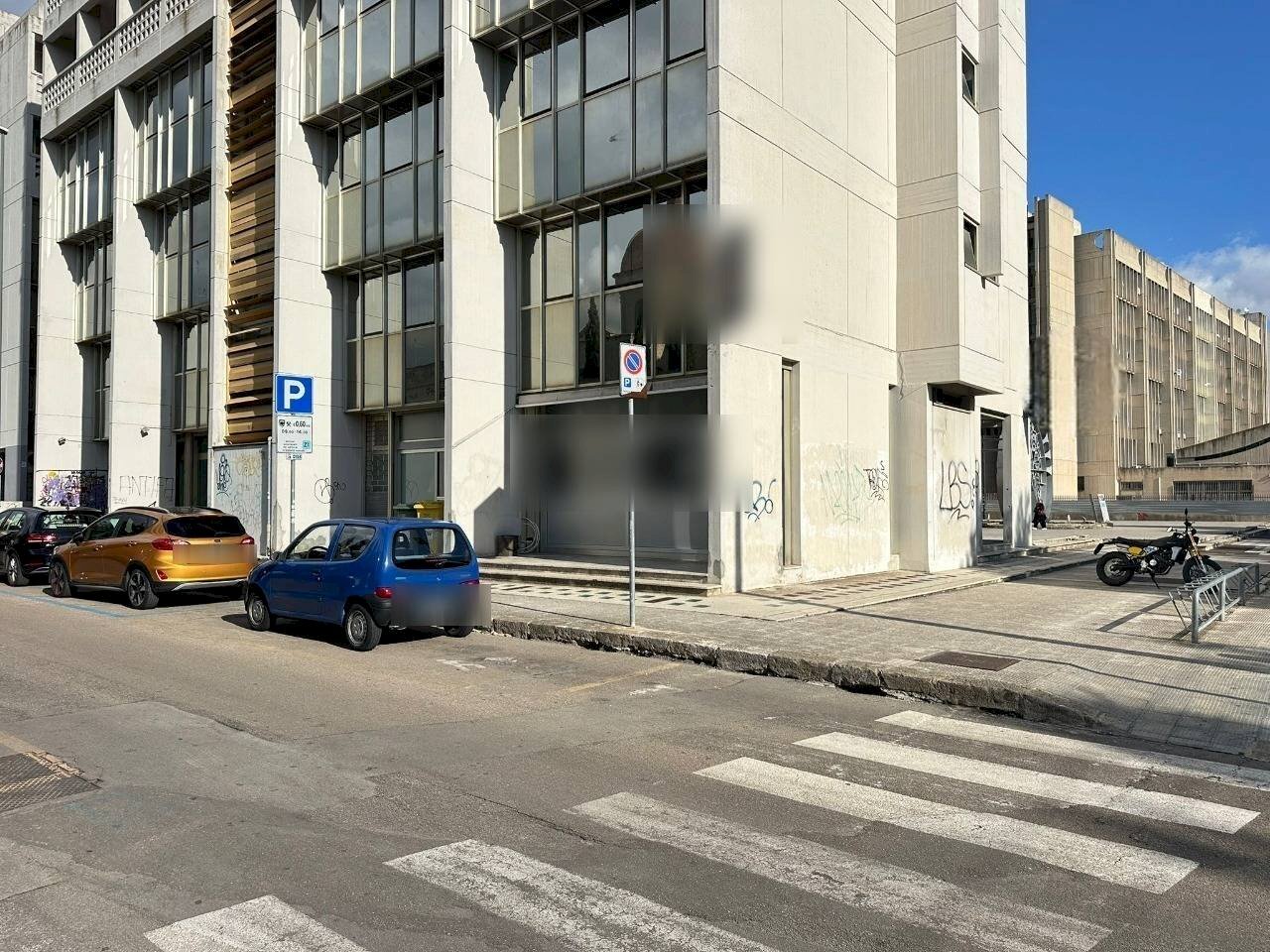 Foto 3 - Locale Commerciale via michele de pietro
 
2, Lecce - foto 3