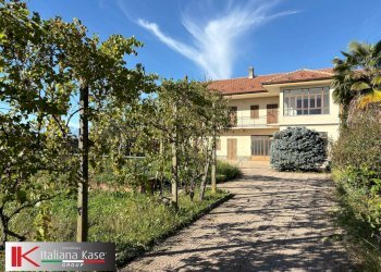 Foto 1 - Casa semi indipendente vicolo gorizia
 
16, Caluso - foto 1