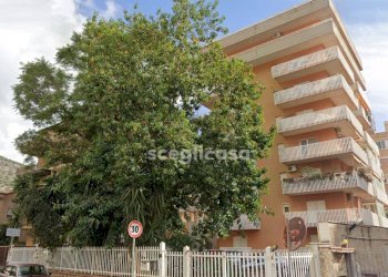 Foto 1 - Three-room apartment Via Ammiraglio Umberto Cagni
 
27, Palermo - photo 1