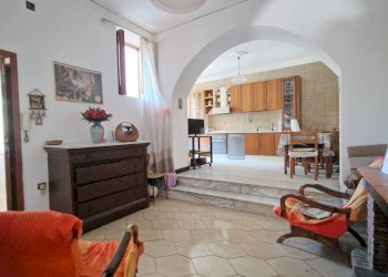 Foto 3 - Casa semi indipendente Casa Trione
 
16, Quindici - foto 3